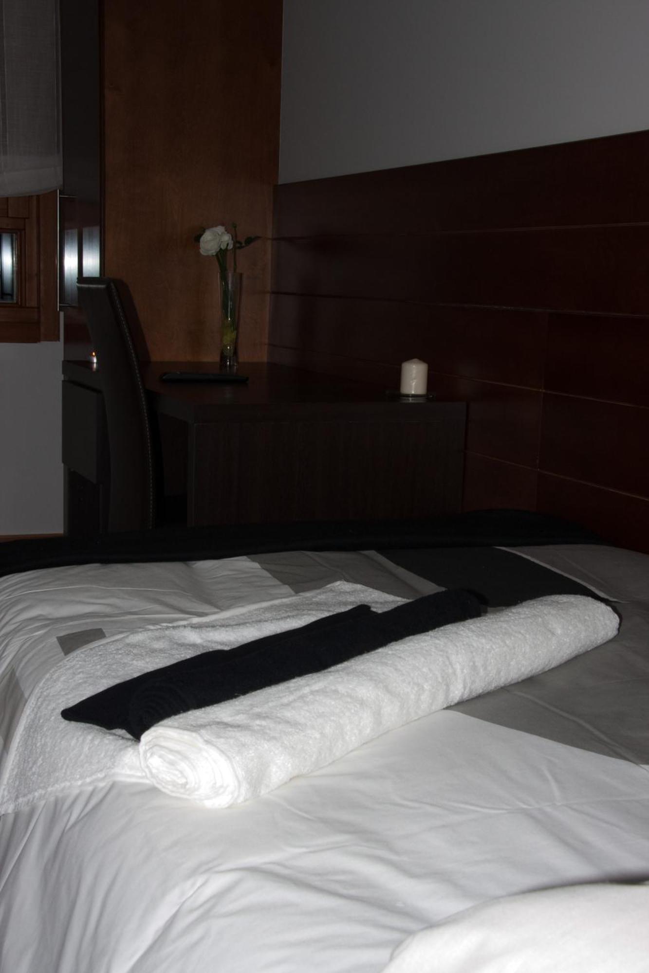Burgo Hotel Cuentame מראה חיצוני תמונה